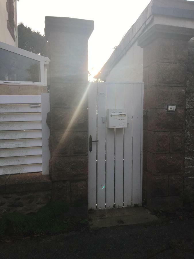 Studio Vue Mer - Ideal Voyageur Solo, A Velo, A Pied Perros-Guirec Exterior photo